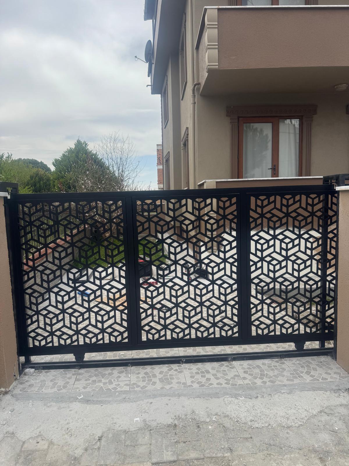 Lazer Kesim Garaj Kapısı 3